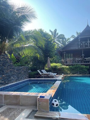 Minibar, desk, free WiFi, bed sheets - Boutique Village Hotel (Krabi)