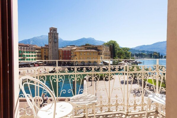 Property grounds - Hotel Europa- Skypool & Panoroma (Riva del Garda)