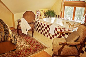 Svit Deluxe - 1 queensize-sÀng - bubbelbad | Privat bubbelpool