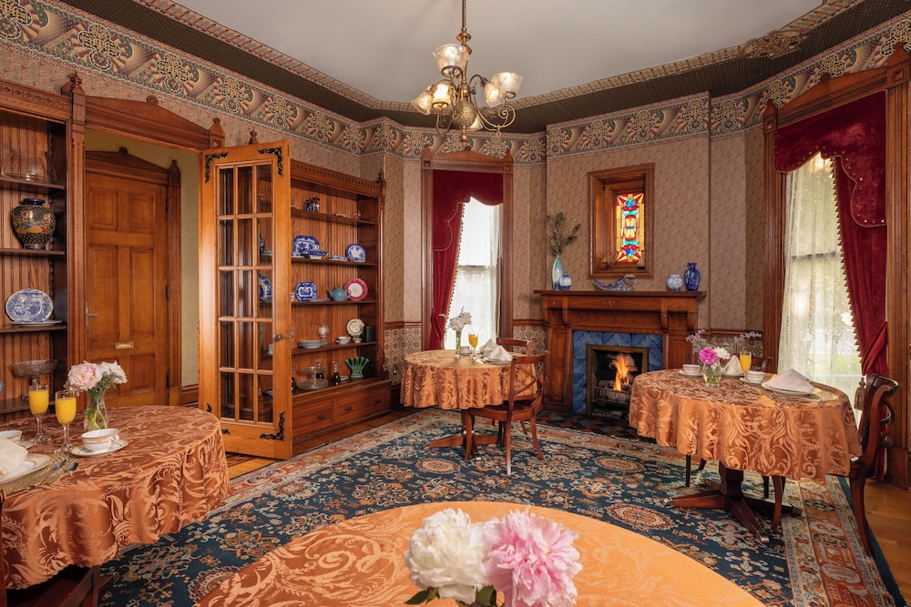 Historic Webster House Bed and Breakfast photo 6
