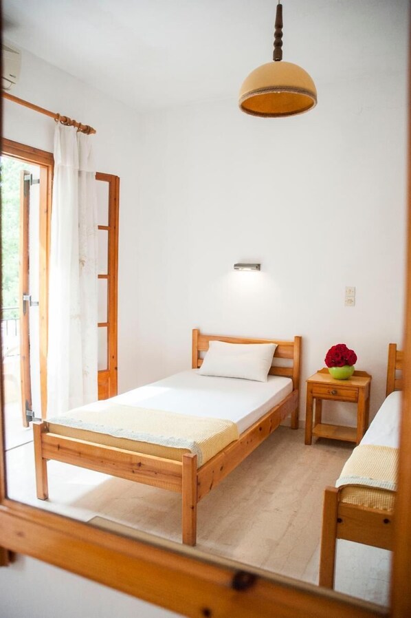 Rollaway beds, WiFi - Panorama Apts Cfu (Corfu)