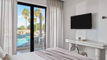 Skrivebord, wi-fi (inkludert) og sengetøy