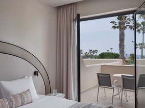 Twin Room Inland view | Terrace/patio - Atlantica Thalassa Hotel - All Inclusive (Kos)