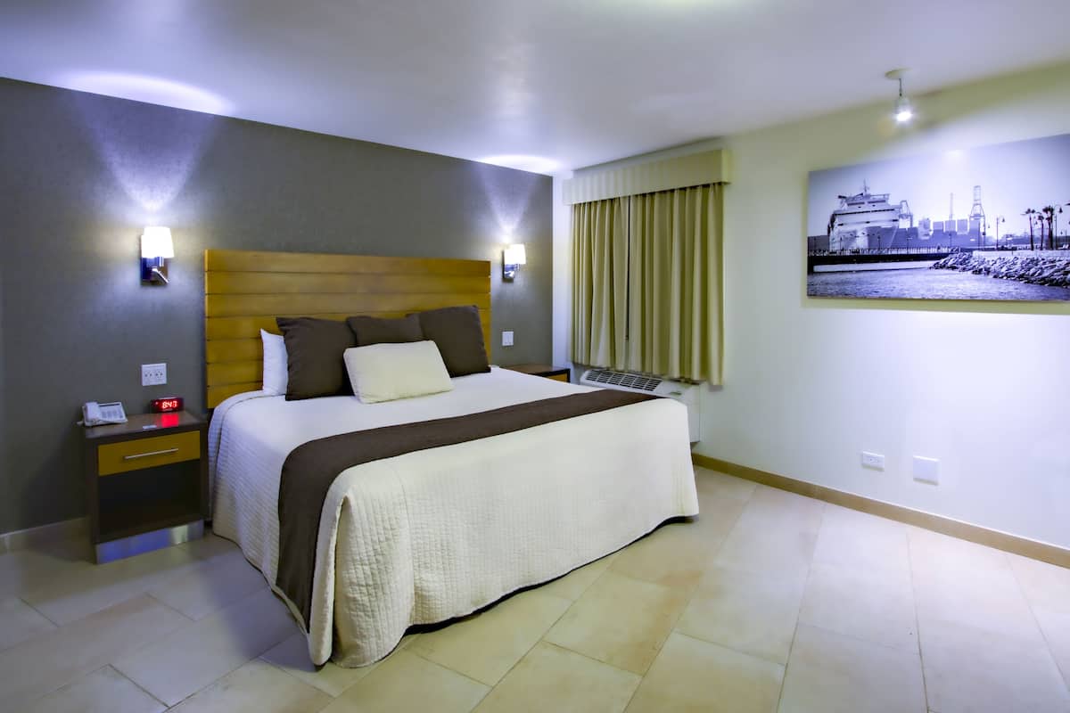 1 bedroom, premium bedding, down duvets, in-room safe