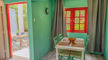 Familie appartement, 2 slaapkamers | Woonruimte | Een lcd-televisie