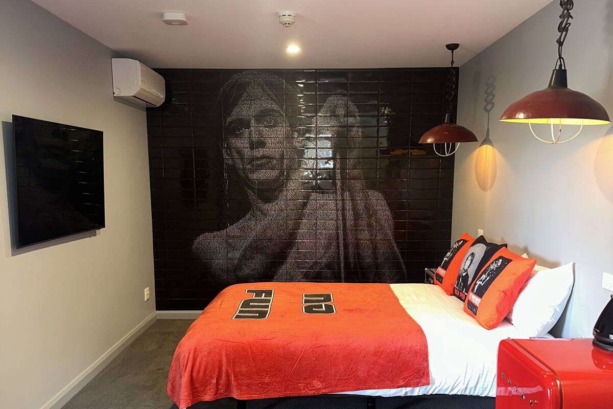Ropa de cama de alta calidad, minibar, escritorio y insonorización