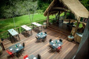 Breakfast, lunch and dinner served