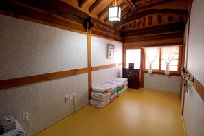 Tripla Basic, letti multipli | Wi-Fi gratuito, lenzuola