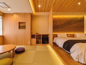 Chambre Supérieure avec lits jumeaux, 2 chambres, non-fumeurs, vue jardin (Modern Japanese) | Coffres-forts dans les chambres, Wi-Fi gratuit, draps fournis