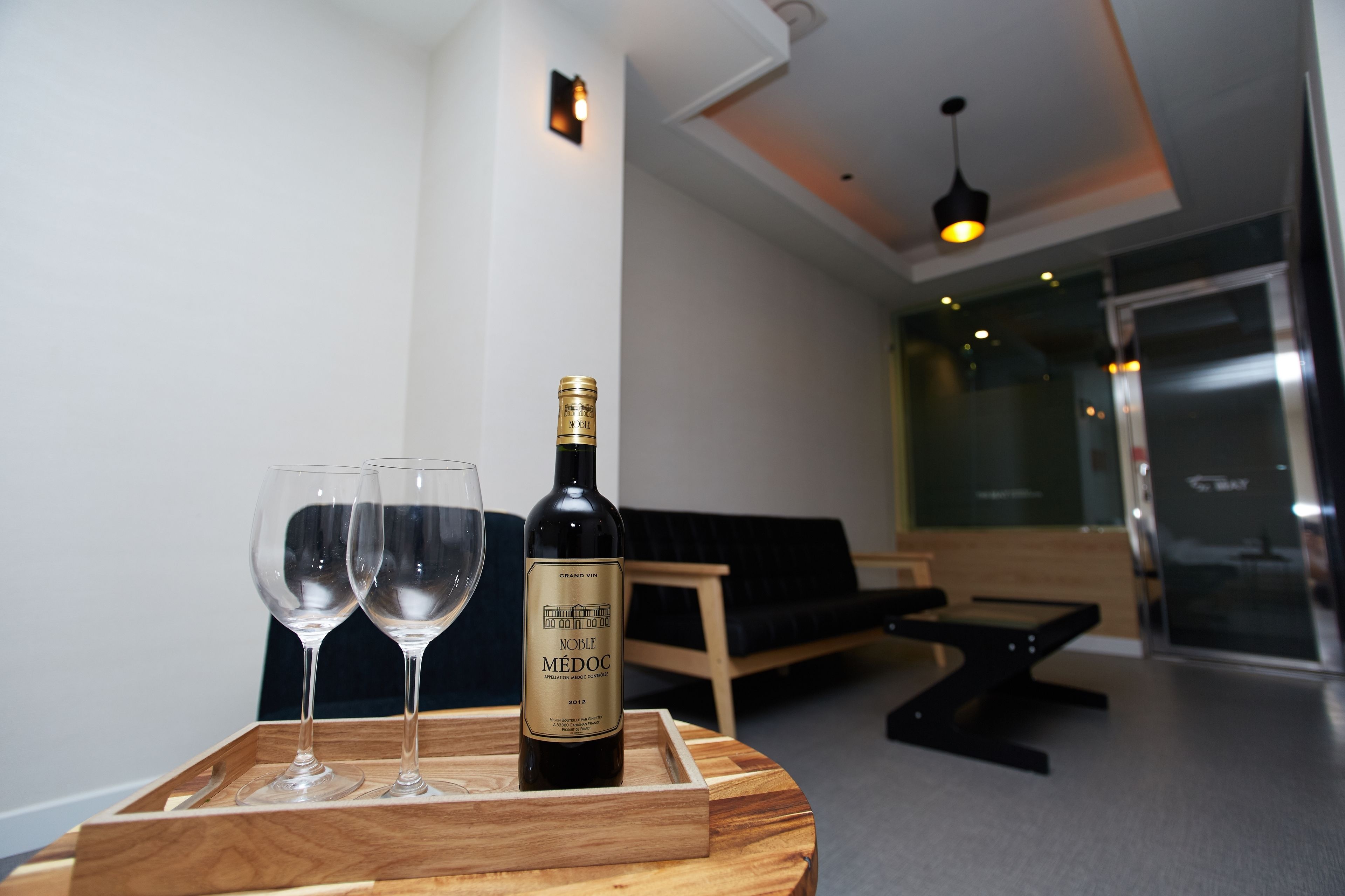 superior twin room | living area | 42-inch led tv with cable channels, tv, pay films