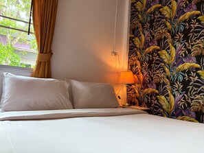 Desk, laptop workspace, blackout curtains, free WiFi - Canal Resort (Sa Khu)