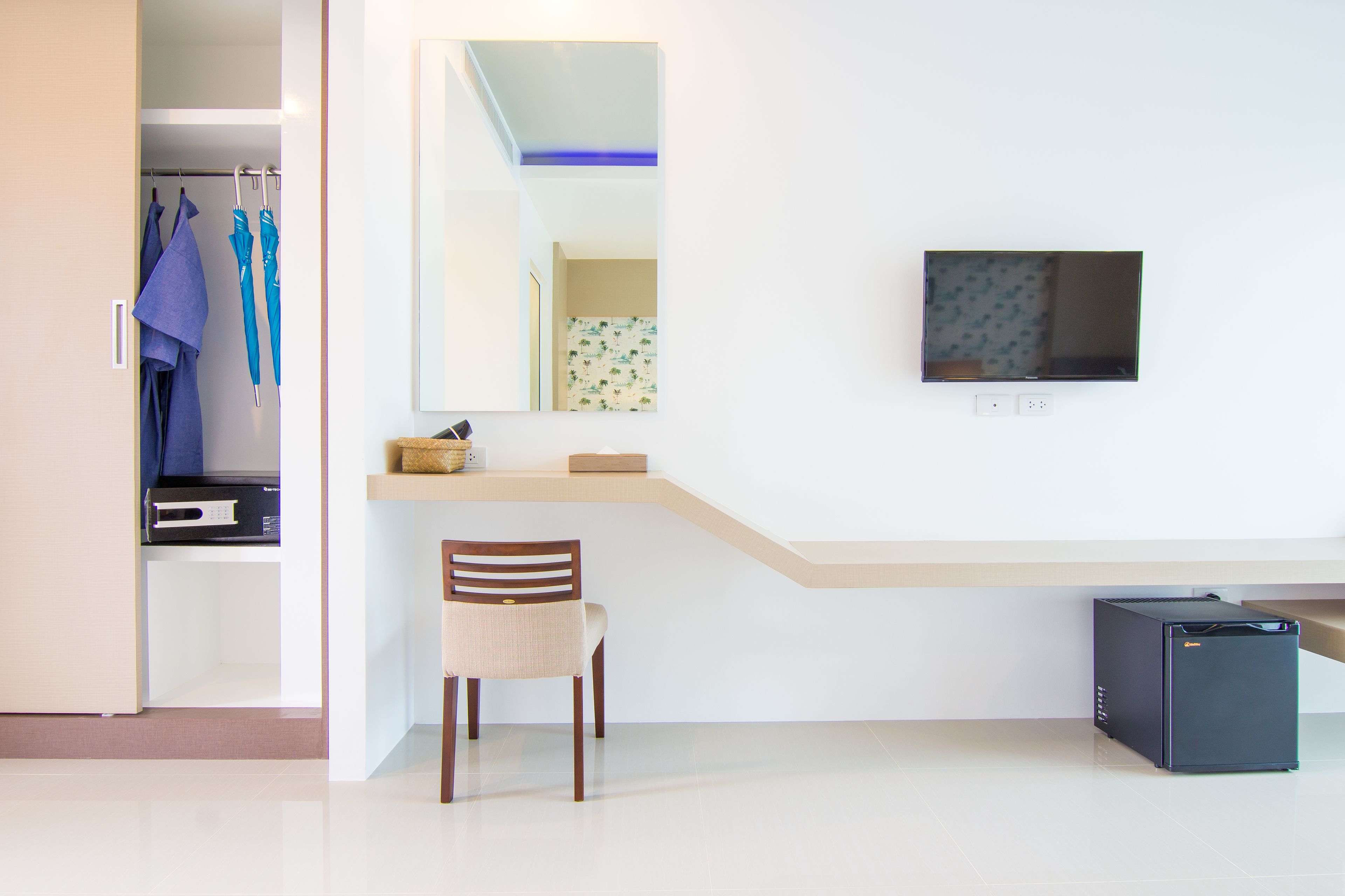 1 bedroom, minibar, in-room safe, desk