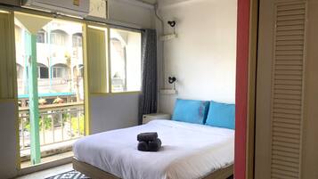 Private Double Room | Pemandangan dari bilik