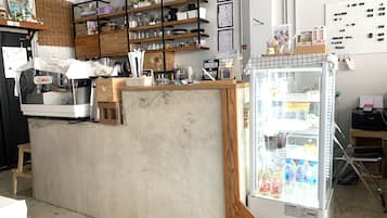 Coffee shop