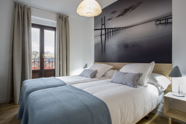 Slow Suites Luchana