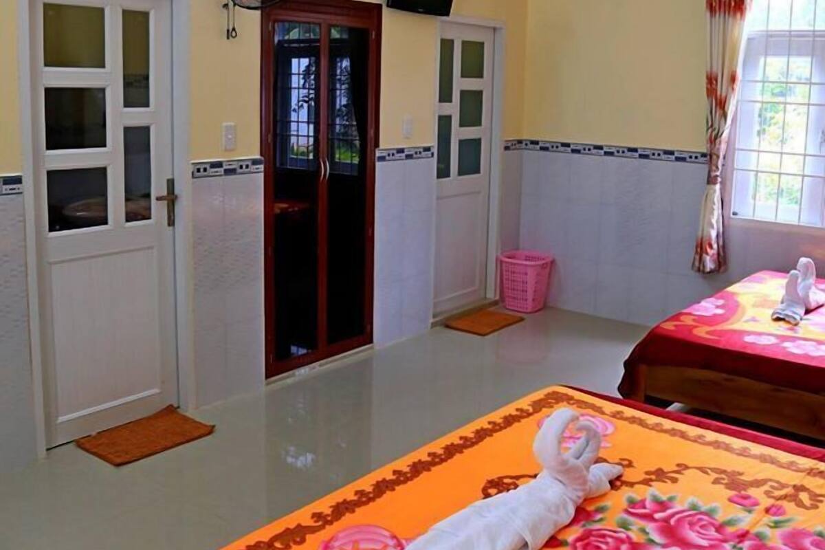 Bungalow, bassengutsikt (Quad) | Minibar, skrivebord og wi-fi (inkludert)
