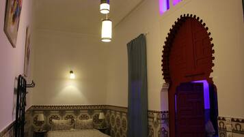 Suite Supérieure | Literie de qualité supérieure, coffres-forts dans les chambres