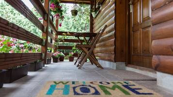 Maison, 2 chambres, balcon, vue montagne | 1 chambre, literie de qualité supérieure