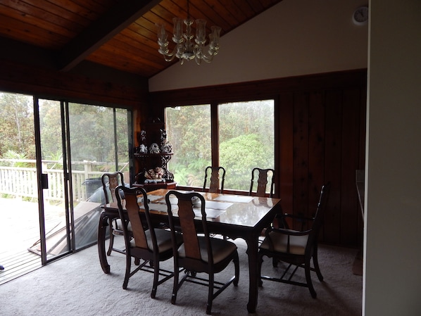 Breakfast area