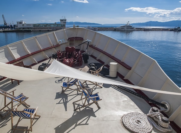 Sun deck