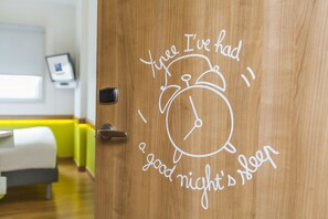 Skrivbord, strykjärn/strykbräda och gratis wi-fi