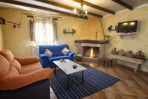 Biệt thự, 4 phòng ngủ, phù hợp cho người khuyết tật (Matasiete) | Bộ đồ giường cao cấp, trang trí khác biệt 