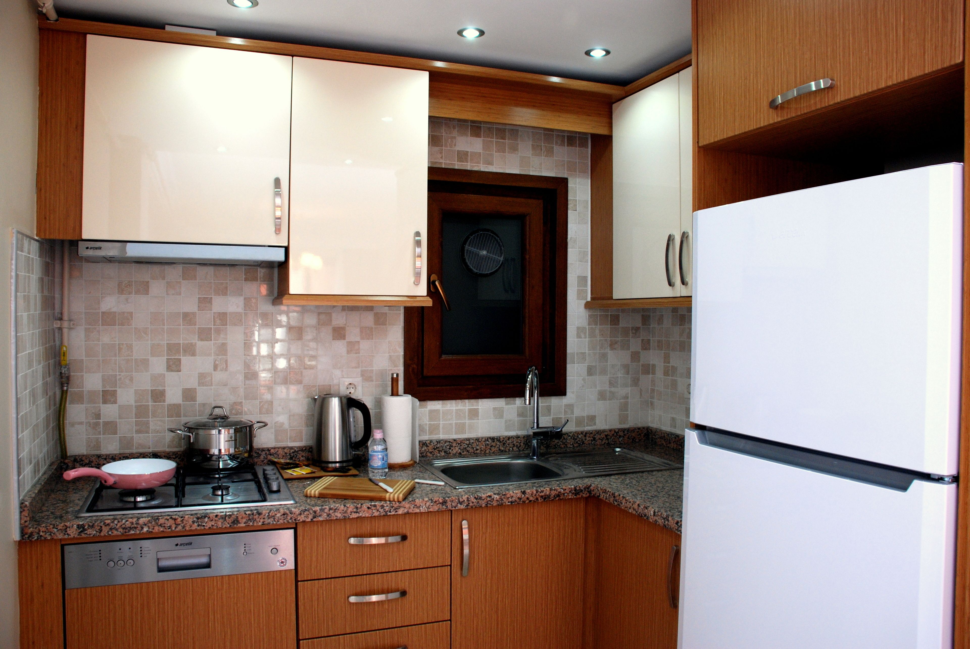 Photo - Homelike Residence