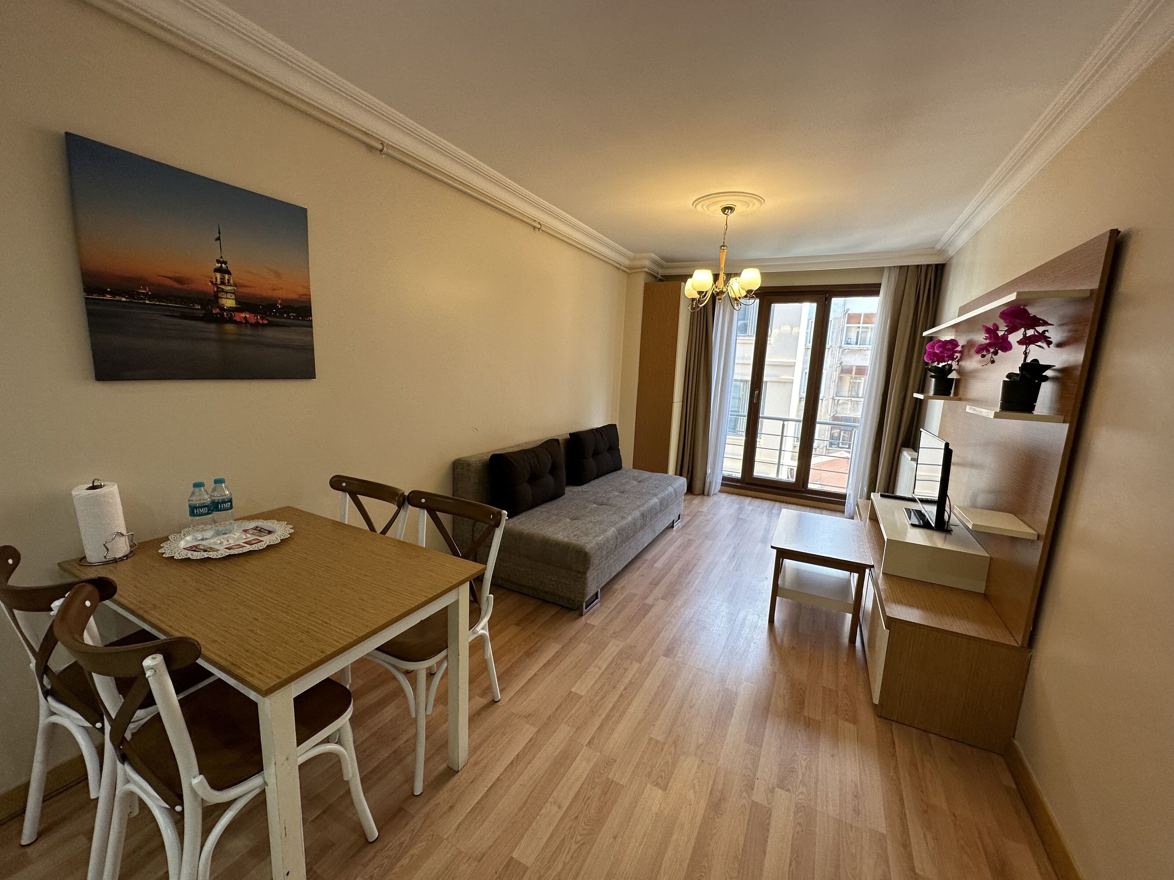 Photo - Homelike Residence