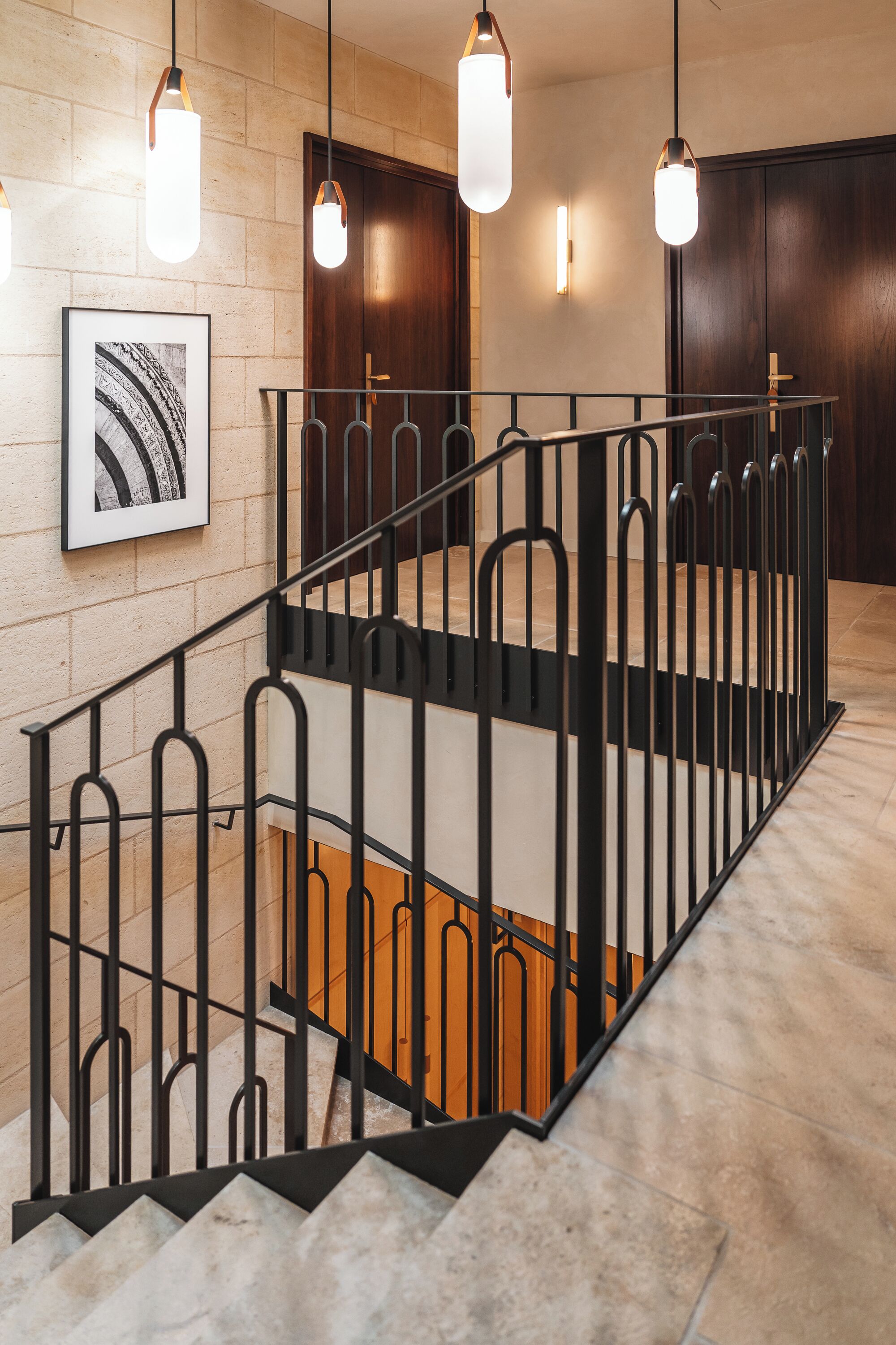 handrails in stairways