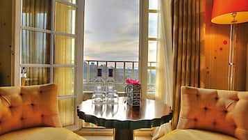 Quarto casal luxo (Panoramic View, Maison du clocher) | 1 quarto, roupas de cama premium, frigobar, cofres nos quartos
