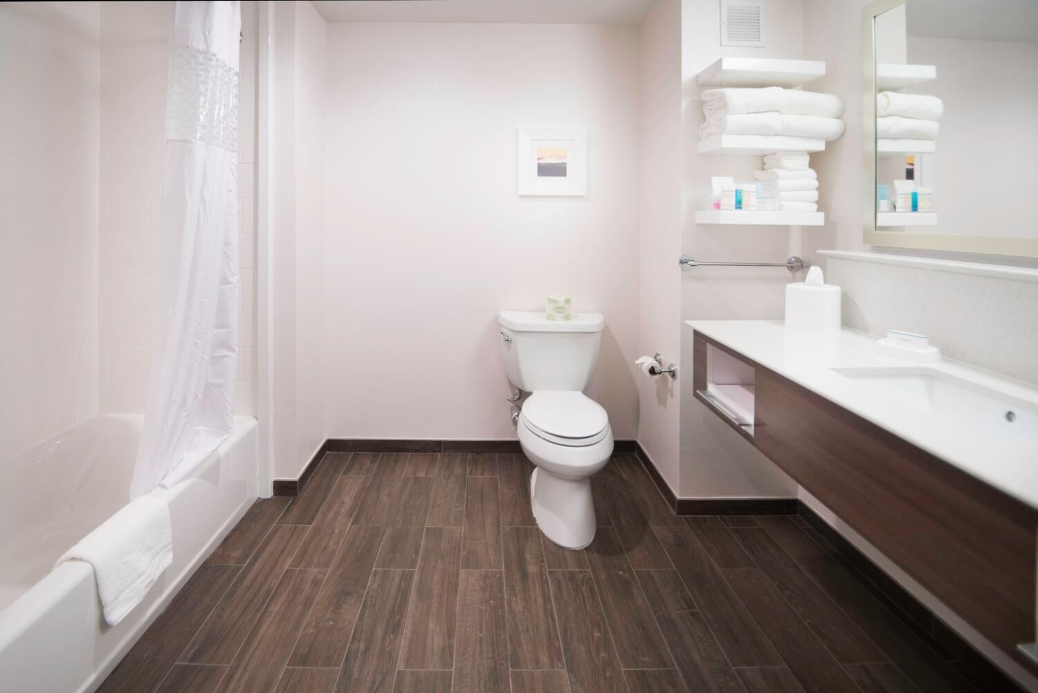 shower, free toiletries, towels