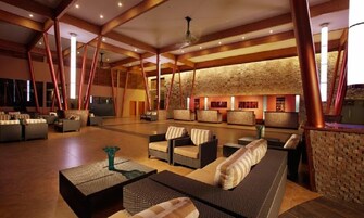 3 bars/lounges, 2 beach bars, poolside bar