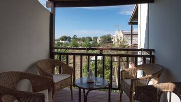 Deluxe Studio | Balcony