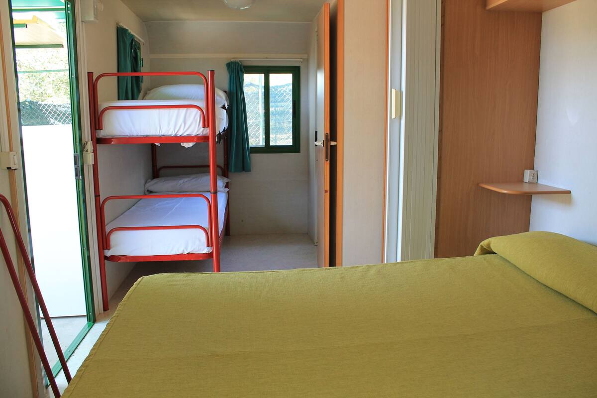 Stacaravan, 1 slaapkamer | Gratis babybedden, gratis wifi