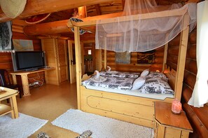 Luxury Double Room, 1 Bedroom, Lake View | Room amenity - Resort Svět (Uzice)