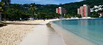 Private 2 Bedroom Beachfront Penthouse Condo Ocho Rios, Jamaica