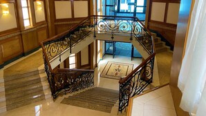Lobby - Crowne Plaza Bahrain (Manama)