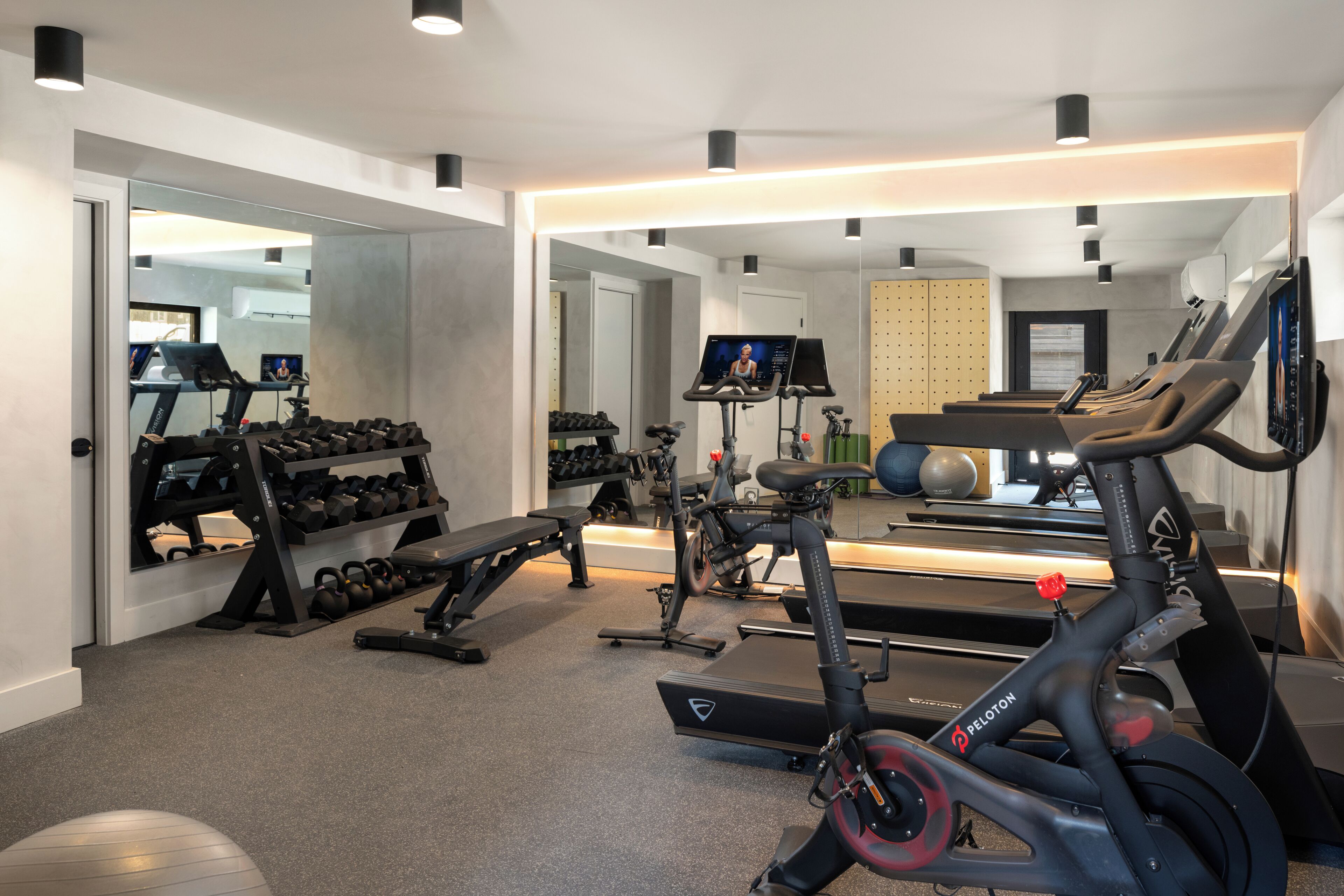 fitness studio