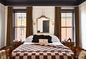 Acadie | Premium bedding, individually decorated, individually furnished