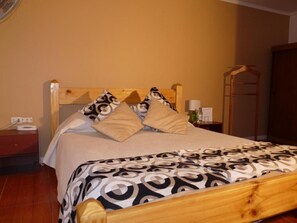 雙人房, 1 張標準雙人床 | 客房內保險箱、免費無線上網、床單、無障礙通道