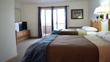 Huone, 2 parisänkyä, parveke | Silitysrauta/-lauta, ilmainen Wi-Fi, vuodevaatteet