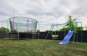 Children’s play area – outdoor