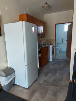 2 Bedroom Unit | Bathroom