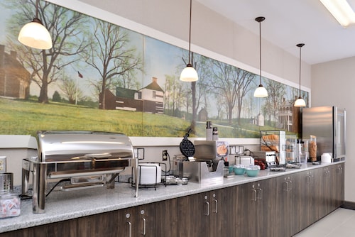 Appomattox Inn and Suites