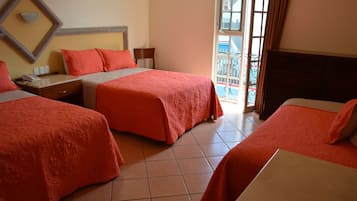 Habitación triple | Escritorio, cunas gratuitas, camas extra y wifi gratis