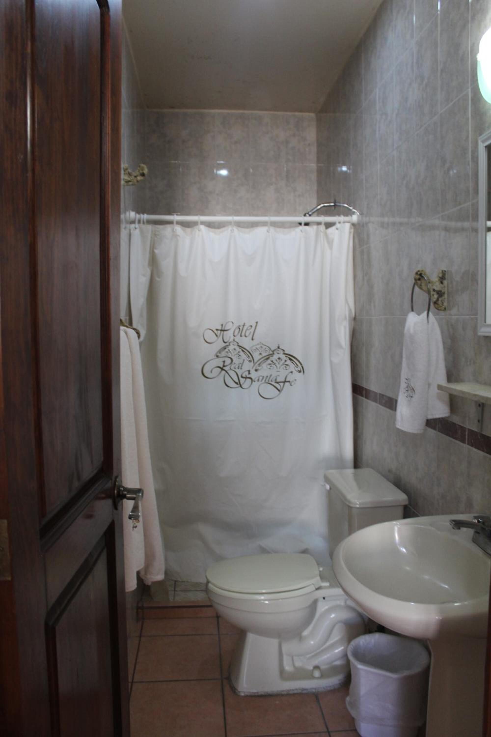 shower, free toiletries, towels