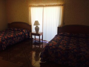 Room - La Cueva Del Pirata (Camalu)