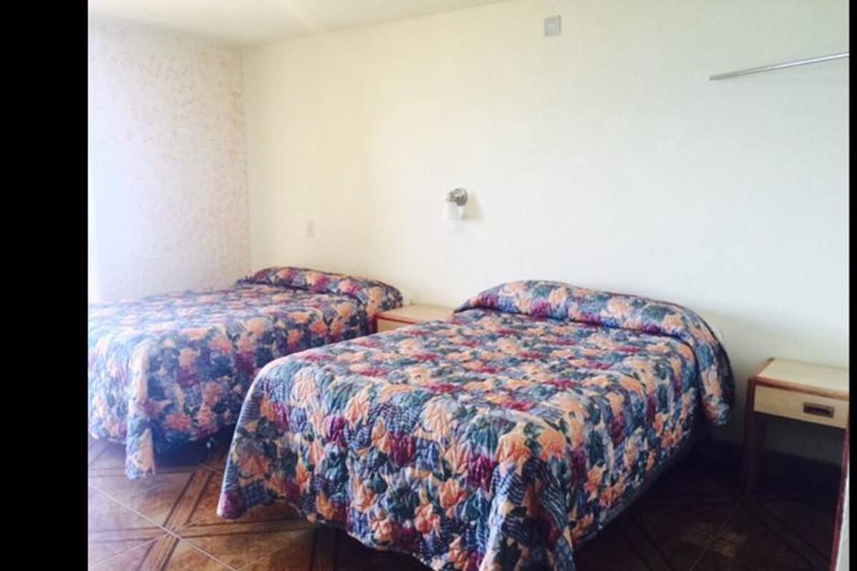 1 bedroom, in-room safe, desk, WiFi (free)
