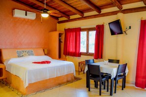 Deluxe Studio, 1 Bedroom, Hot Tub, Ocean View | 1 bedroom, free WiFi