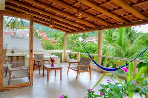 Deluxe Studio, 1 Bedroom, Hot Tub, Ocean View | Terrace/patio - Bungalows La Madera (Zihuatanejo)
